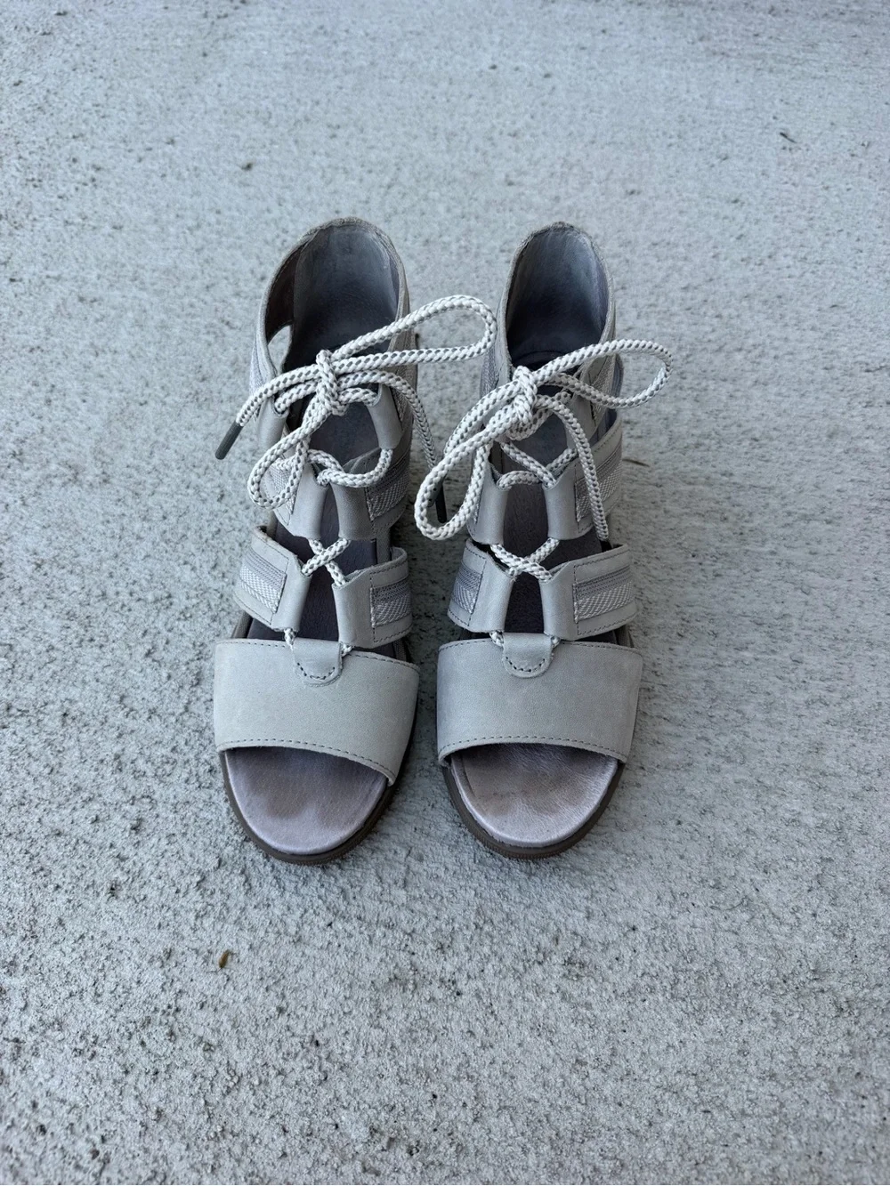 Women's Sorel Joanie Cutout Wedge Sandals in Light Gray